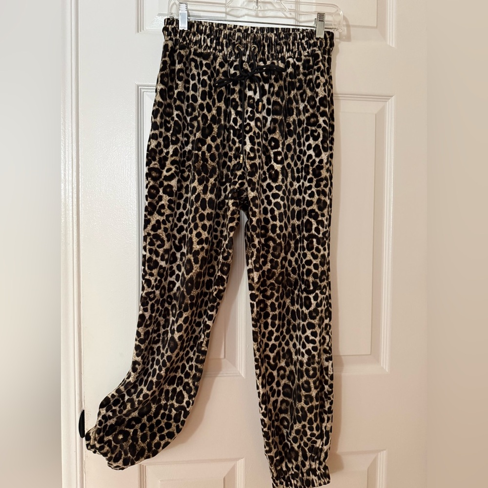 P165- Michael Kors Animal Print velvet  Pants